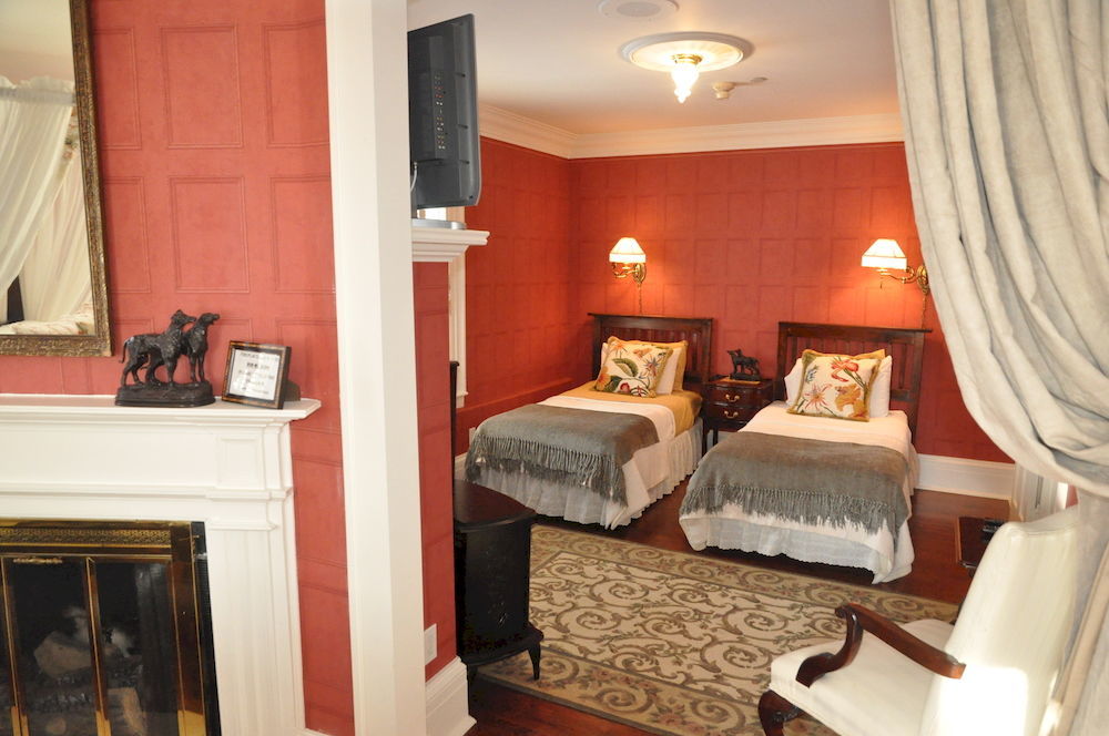 Post House Inn, Circa 1835 Niagara Falls